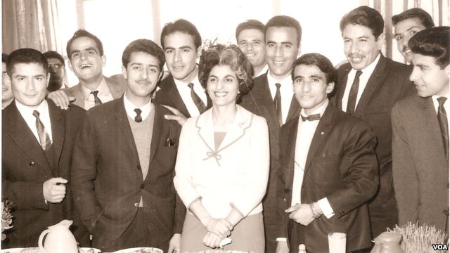 Satareh%20Farmanfarmaian%200
